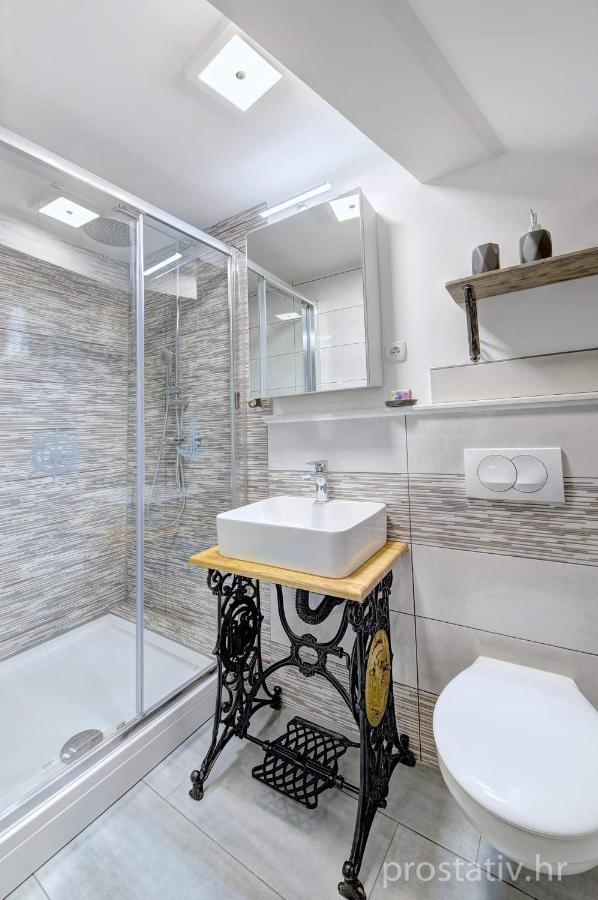 Apartmani Frankopan 1 Сень Экстерьер фото